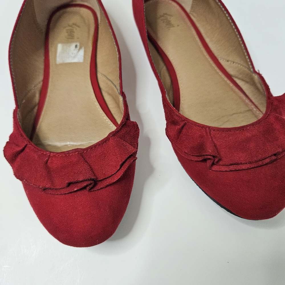 Fioni Red Ballet Flats Sz 7.5 - Picture 2 of 7